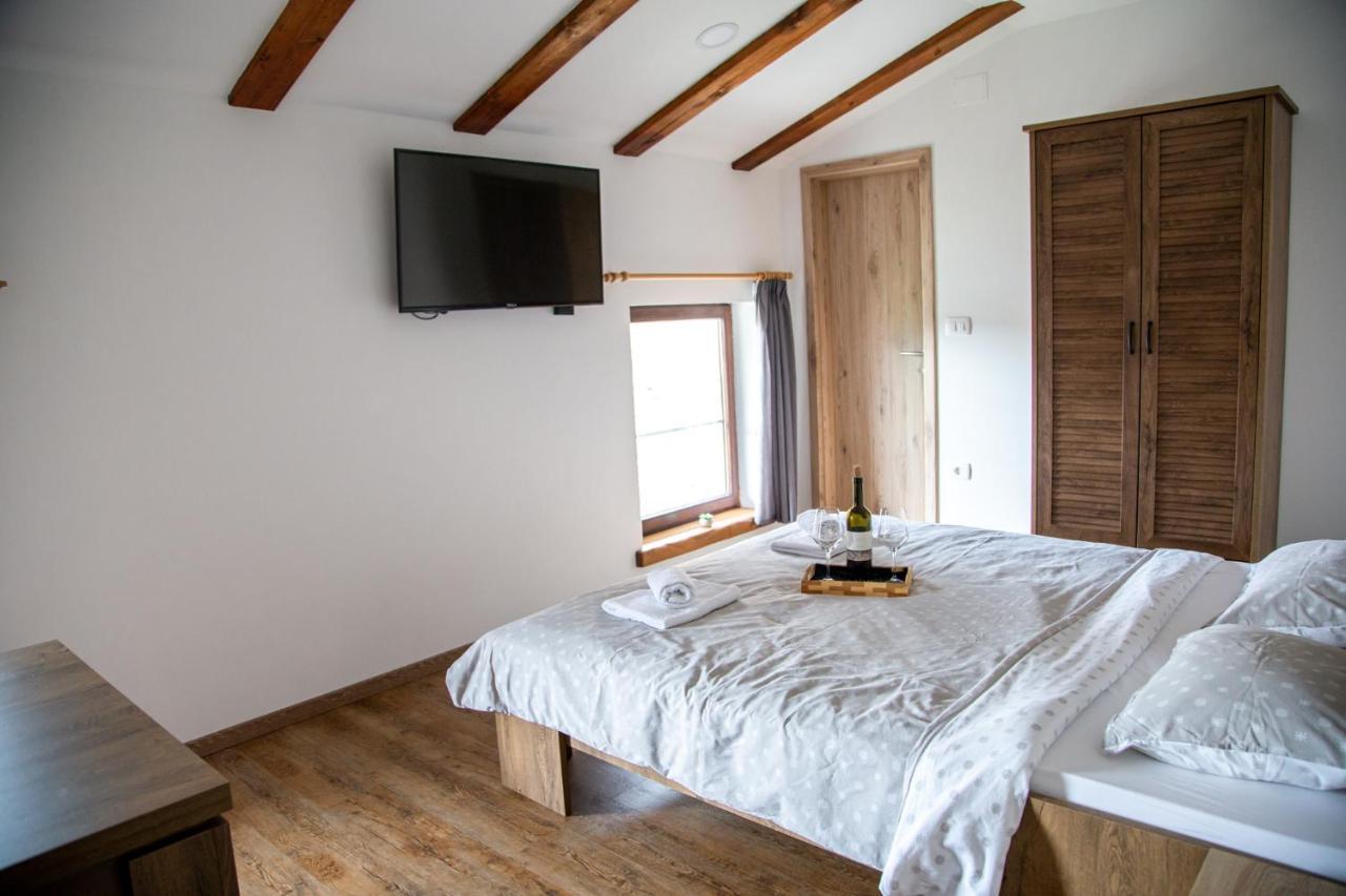 Boutique Rooms & Winery Zorz Vipava Εξωτερικό φωτογραφία